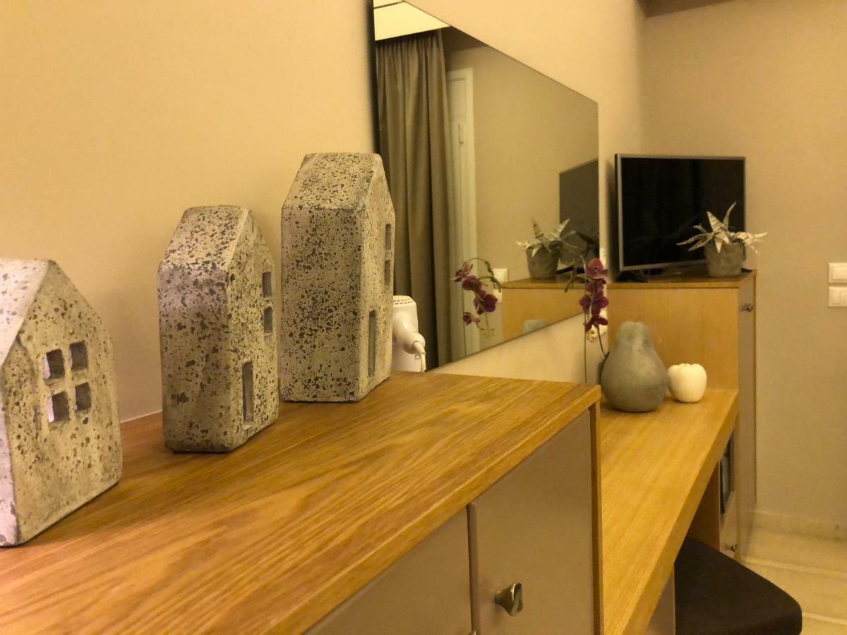 Ionian Eye Design & Apartment Mesongi
